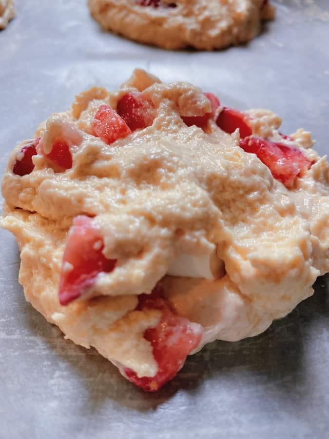 Homemade strawberry cheesecake cookies recipe